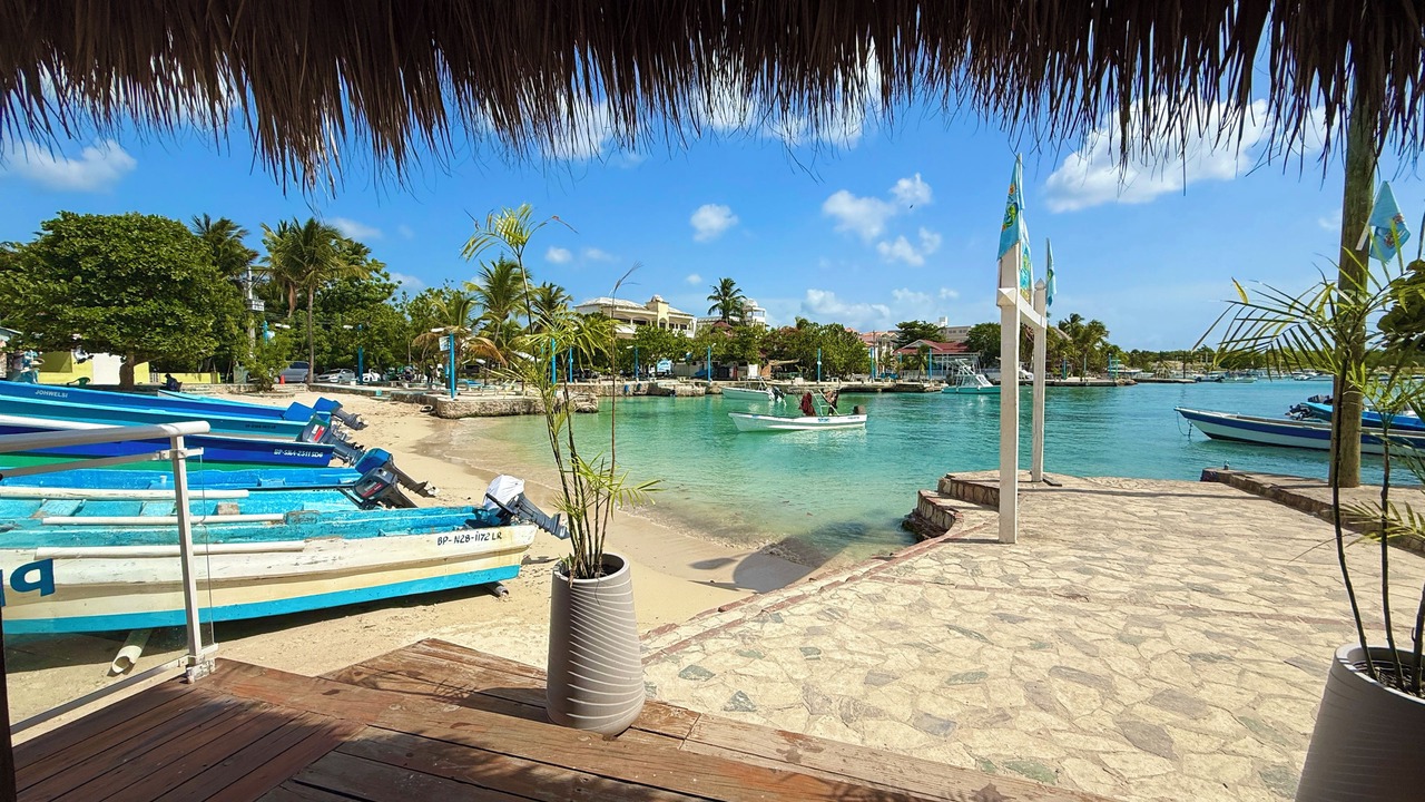 Photo of Others in Dominicus