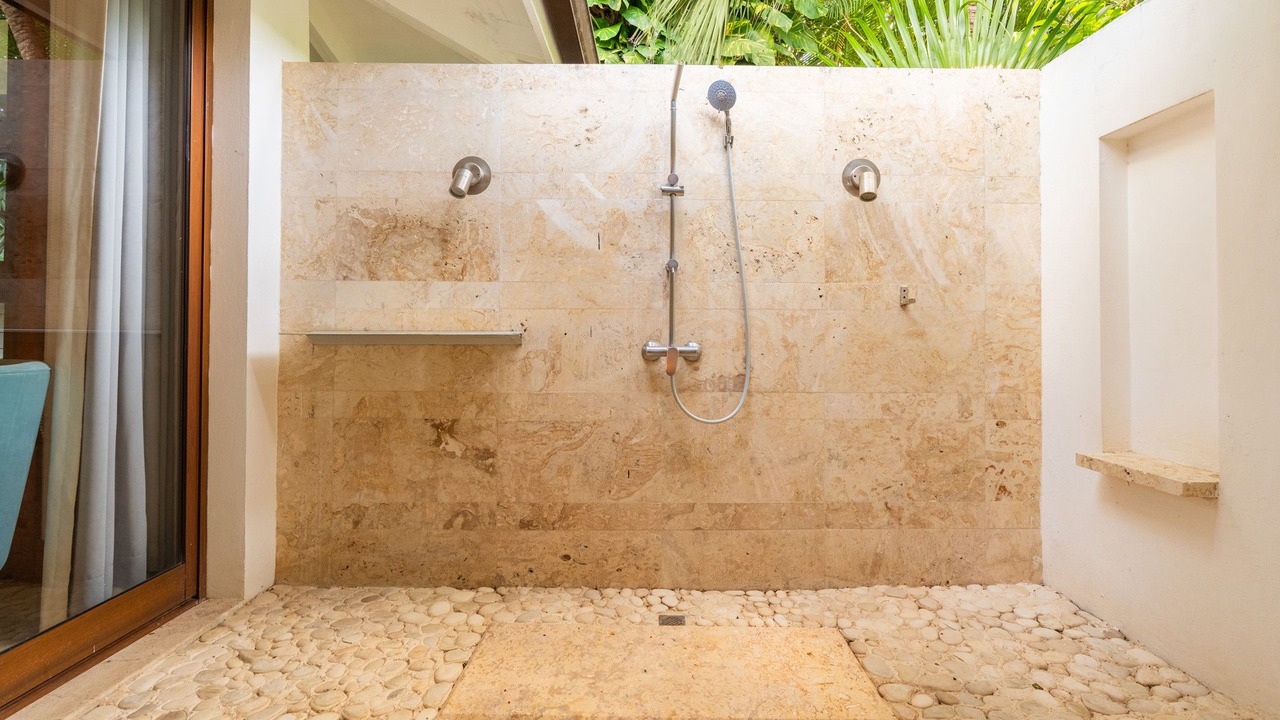 Photo of Bathroom in Los Lagos