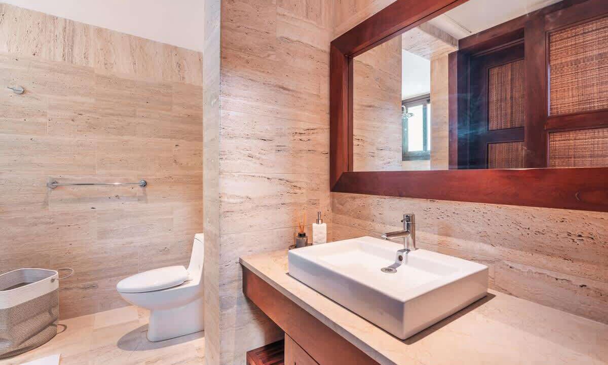 Photo of Bathroom in La Iglesia