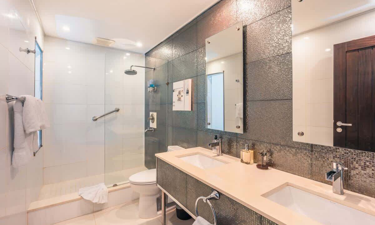 Photo of Bathroom in Sanchez