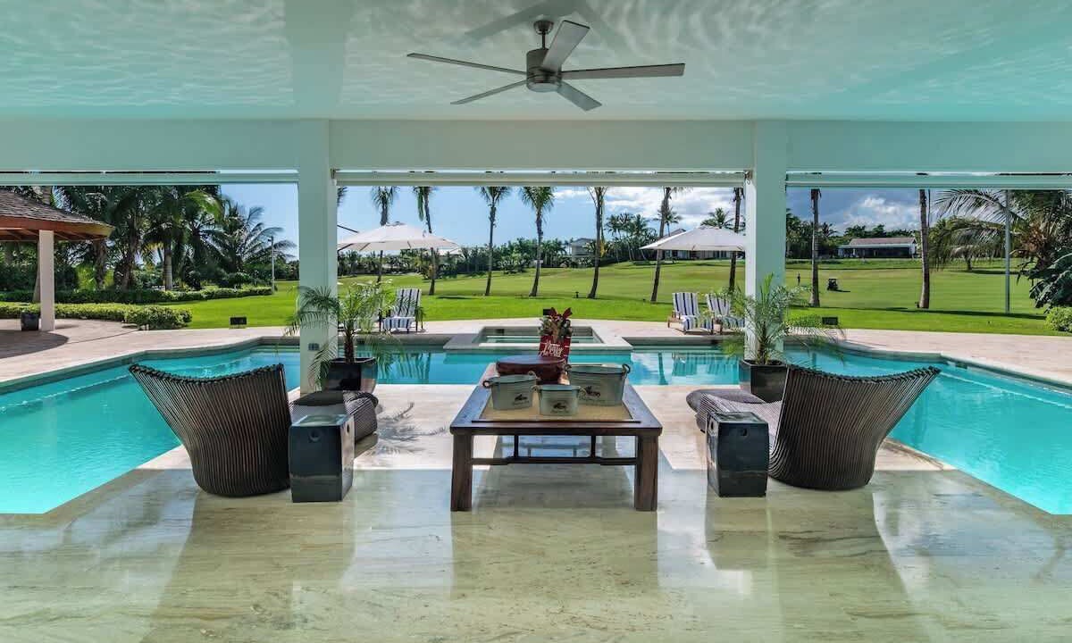 Photo of Outdoor in Las Lomas