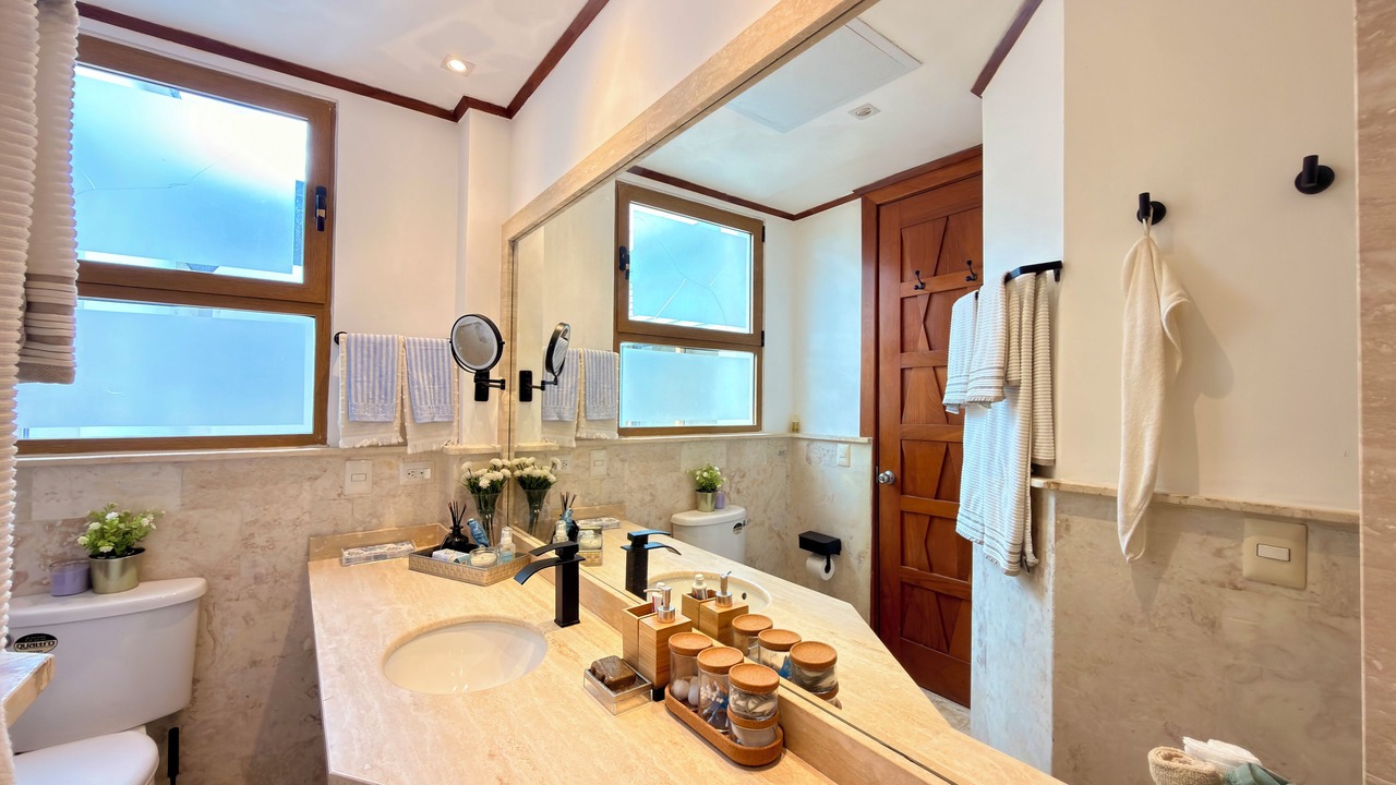 Photo of Bathroom in Los Altos