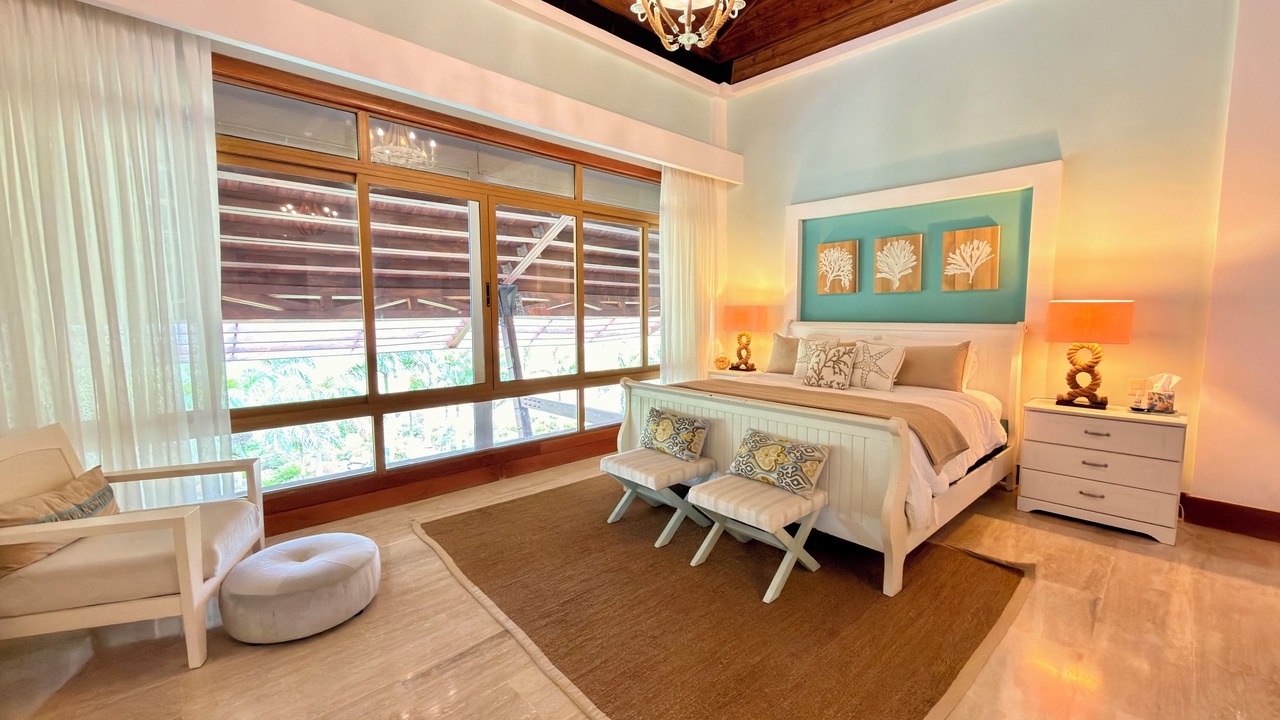 Photo of Bedroom in Los Altos