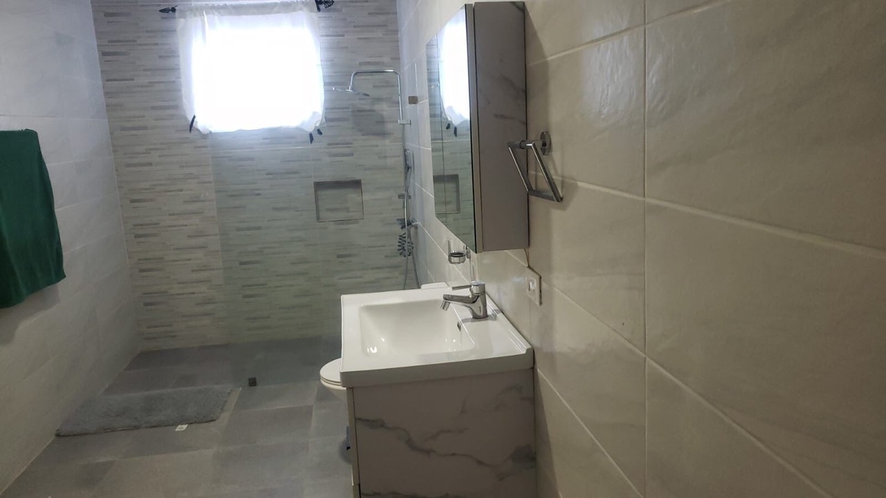 Photo of Bathroom in Sabana Grande De Boya