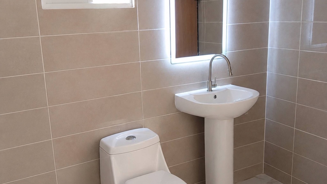 Photo of Bathroom in El Factor