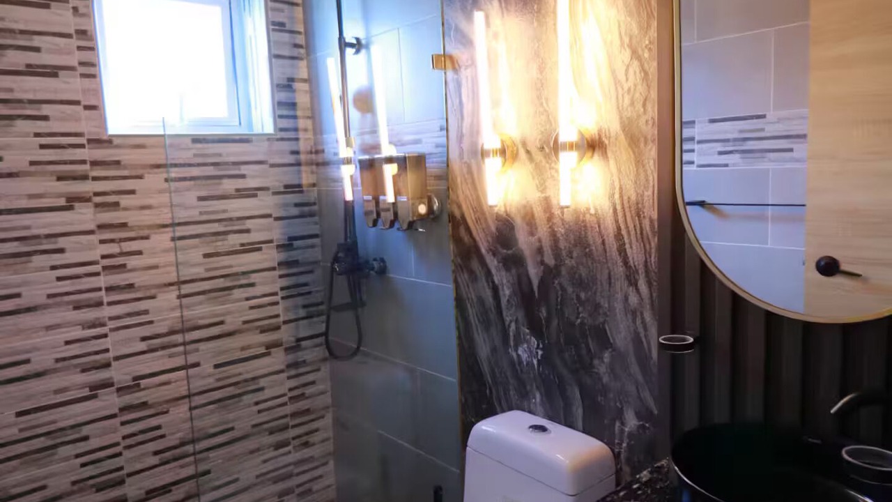 Photo of Bathroom in Veron