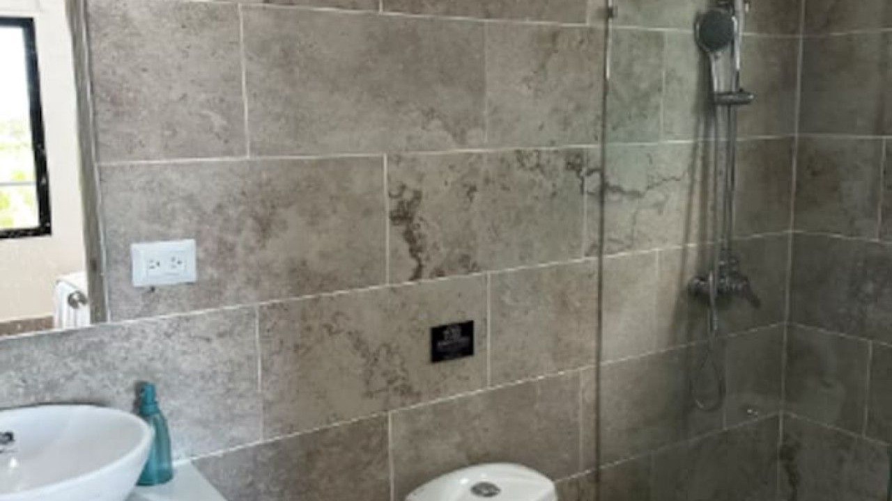 Photo of Bathroom in Veron