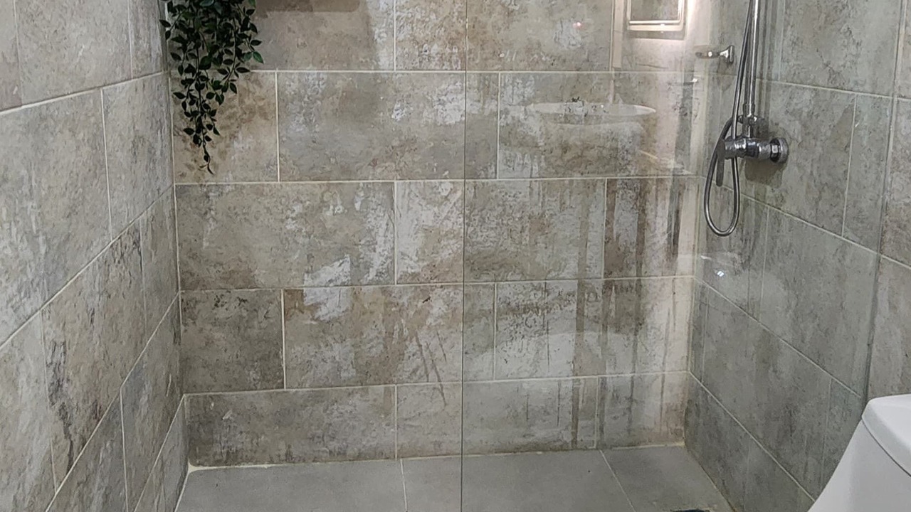 Photo of Bathroom in Veron