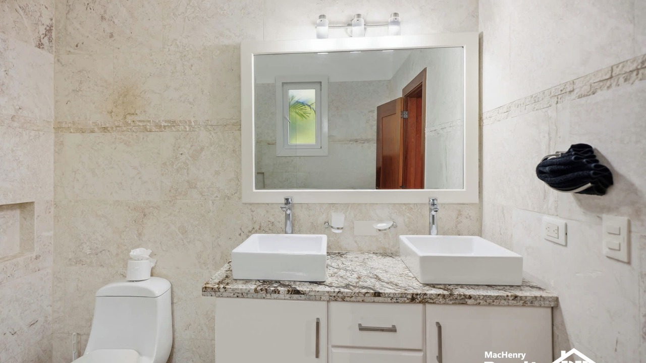 Photo of Bathroom in Urbanizacion Tavarez