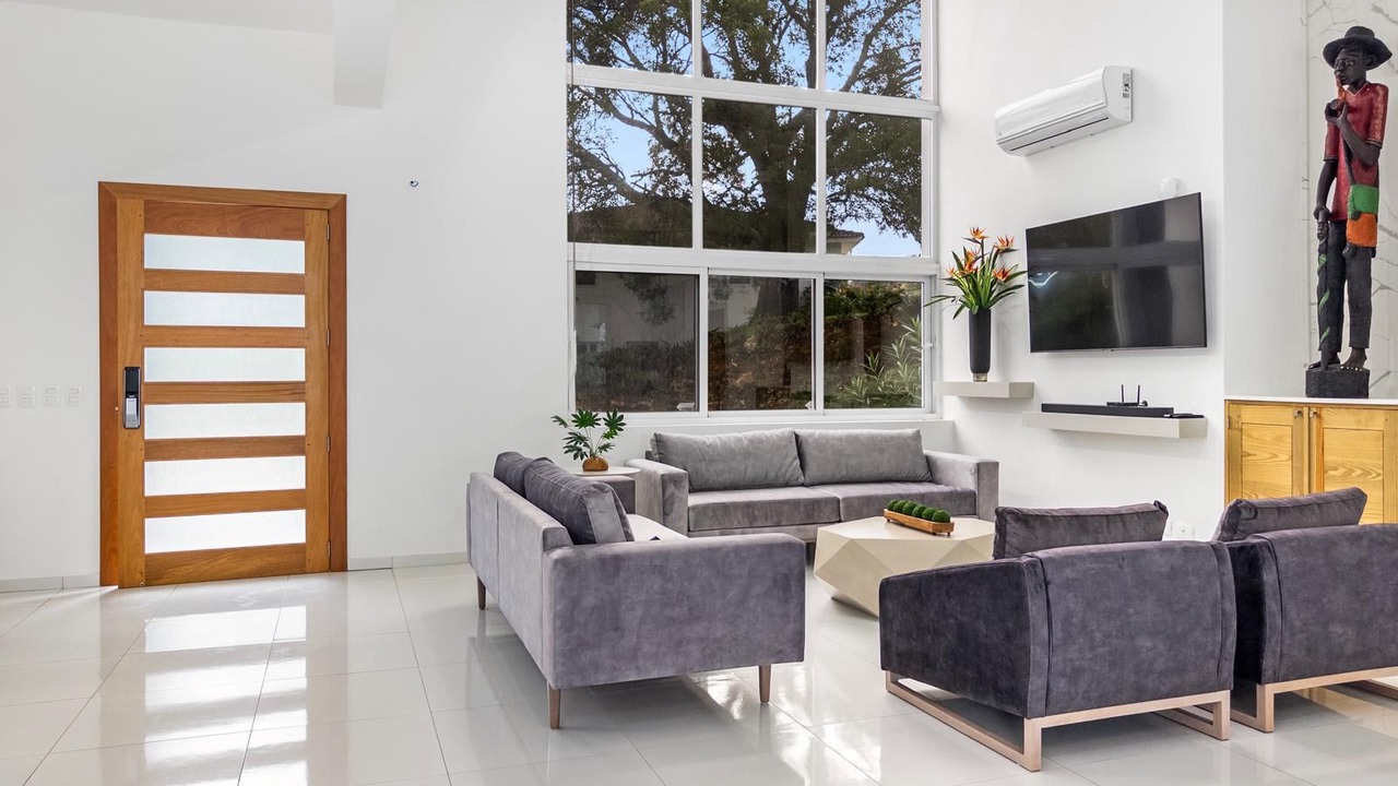Photo of Livingroom in Urbanizacion Tavarez