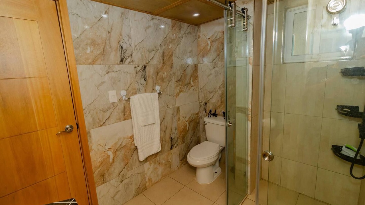 Photo of Bathroom in Veron