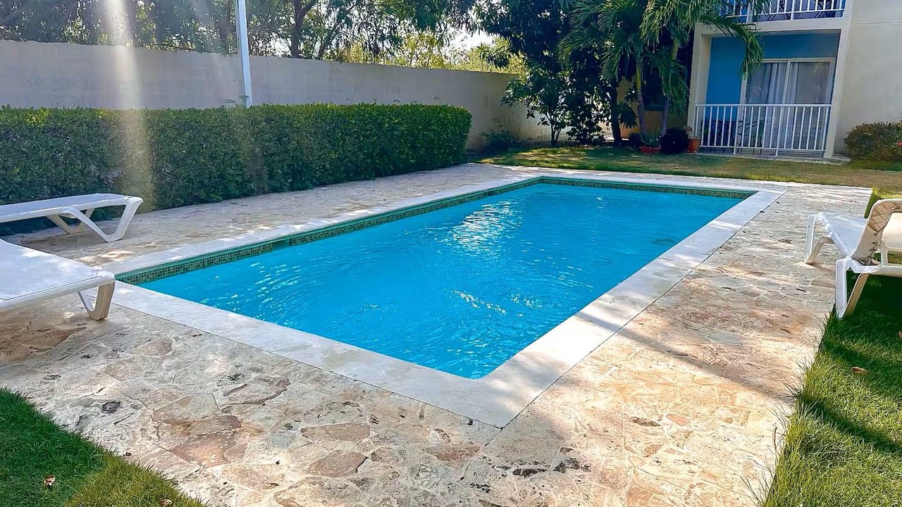 Photo of Outdoor in Veron