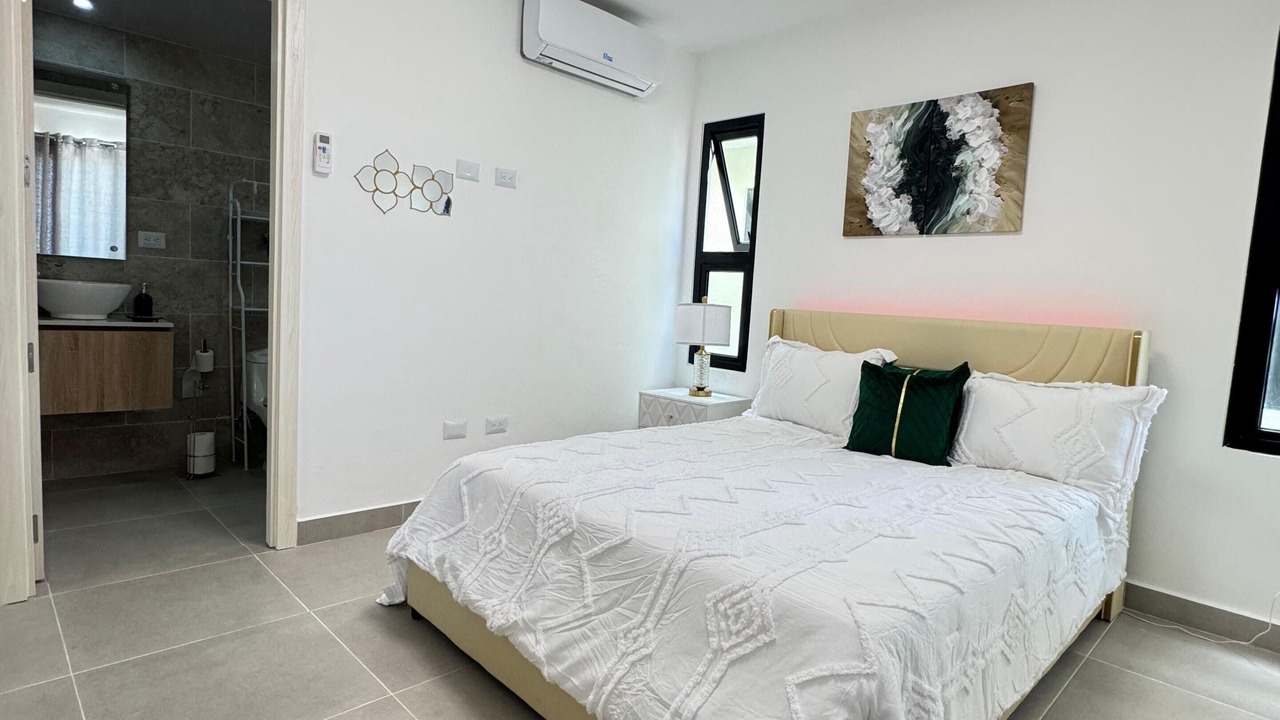 Photo of Bedroom in Veron