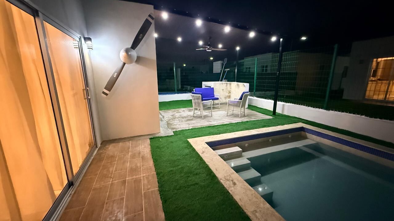 Photo of Outdoor in Veron