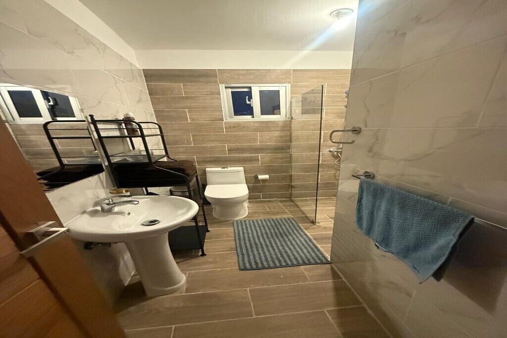 Photo of Bathroom in Veron