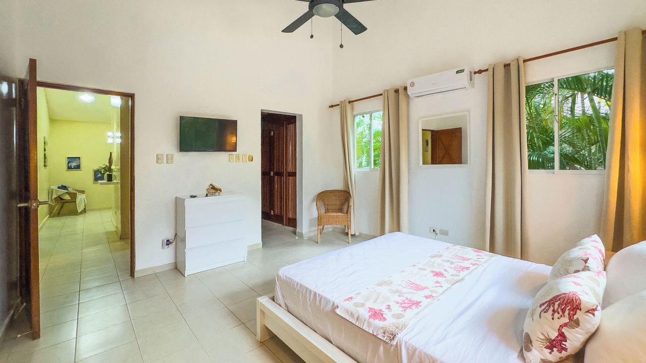 Photo of Bedroom in Villas Del Mar