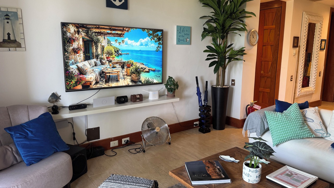 Photo of Livingroom in Los Altos