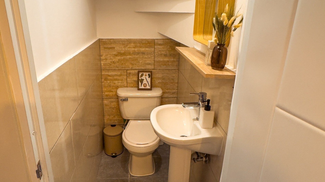 Photo of Bathroom in Veron