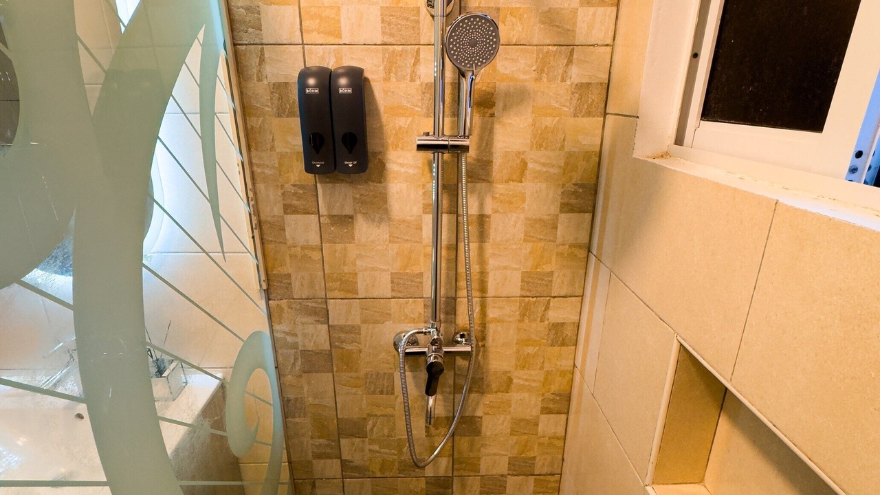 Photo of Bathroom in Veron