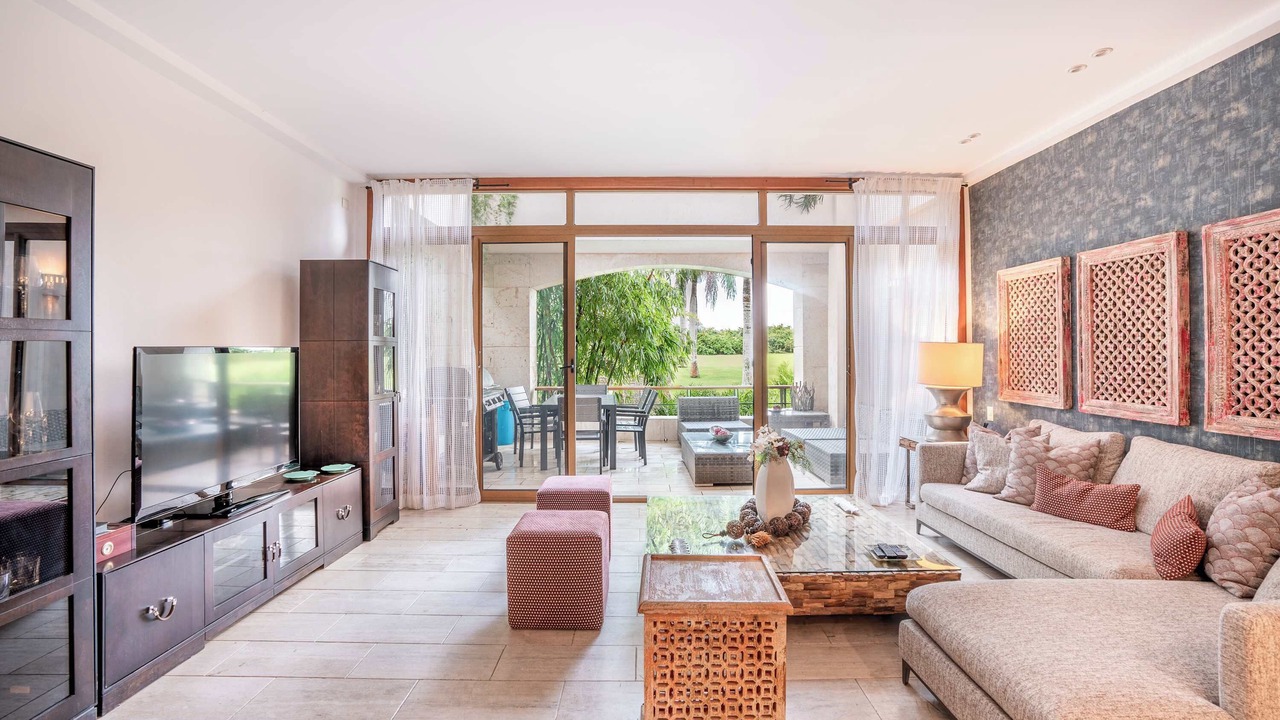 Photo of Livingroom in Los Altos