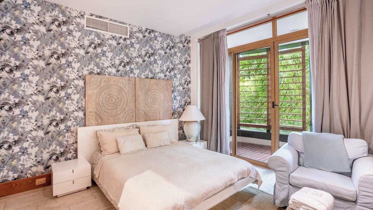 Photo of Bedroom in Los Altos