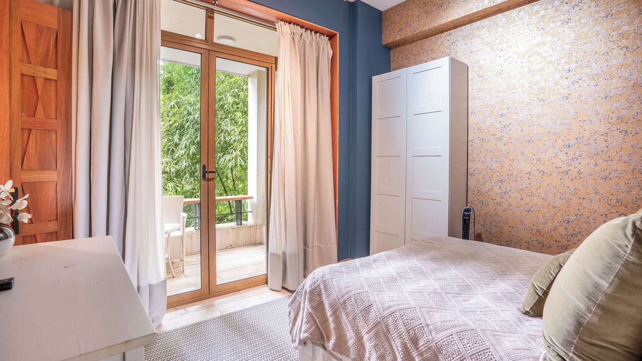 Photo of Bedroom in Los Altos