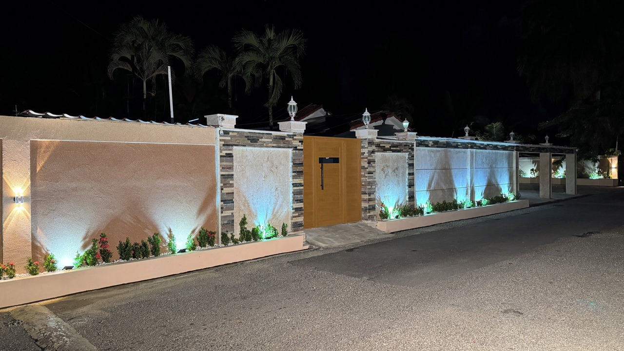 Photo of Outdoor in ProCab