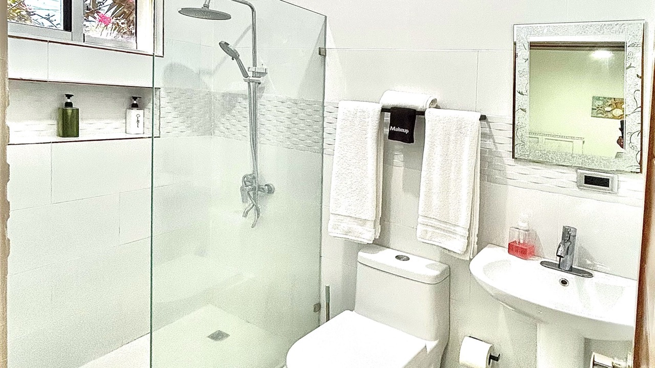 Photo of Bathroom in Barrio Acapulco