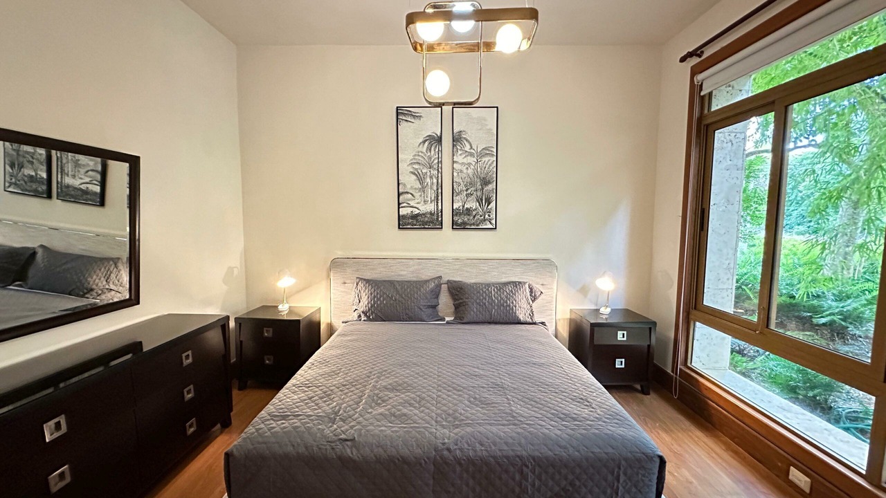 Photo of Bedroom in Los Altos