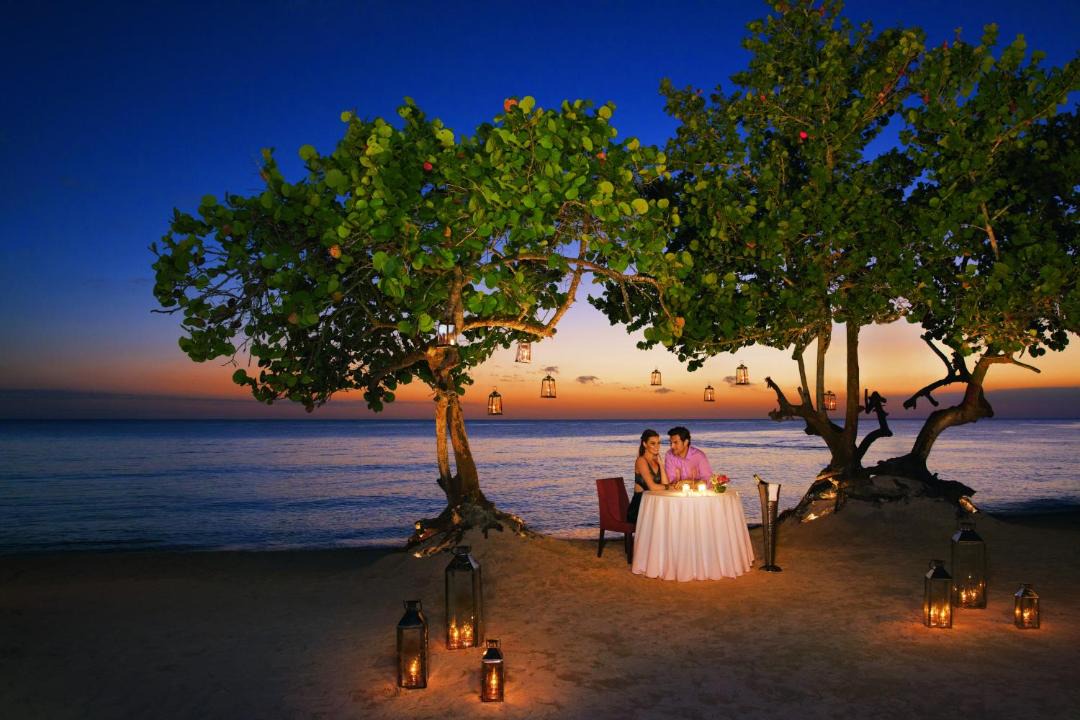 Photo of Others in Dominicus