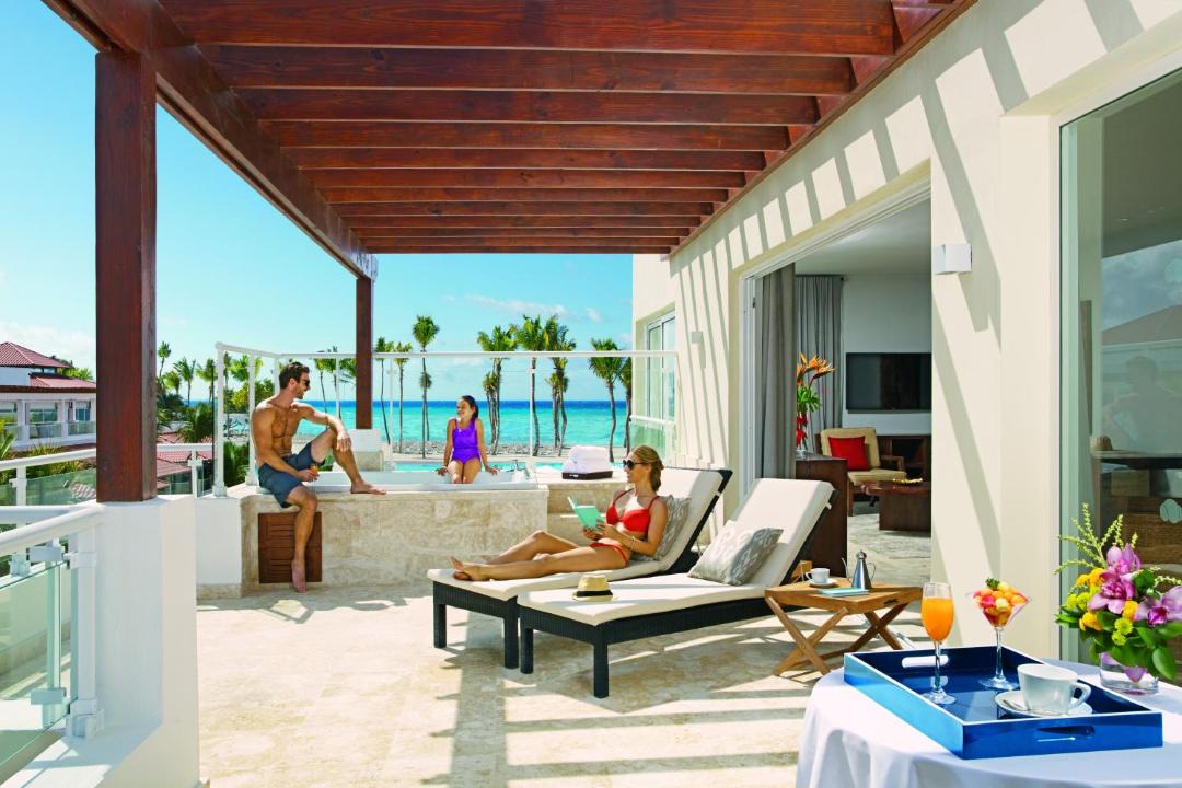 Photo of Others in Dominicus
