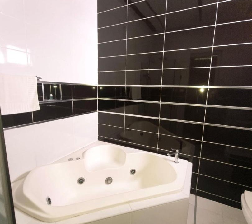 Photo of Others in La Primavera