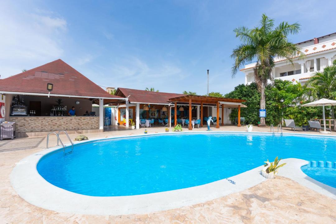 Photo of Others in Dominicus