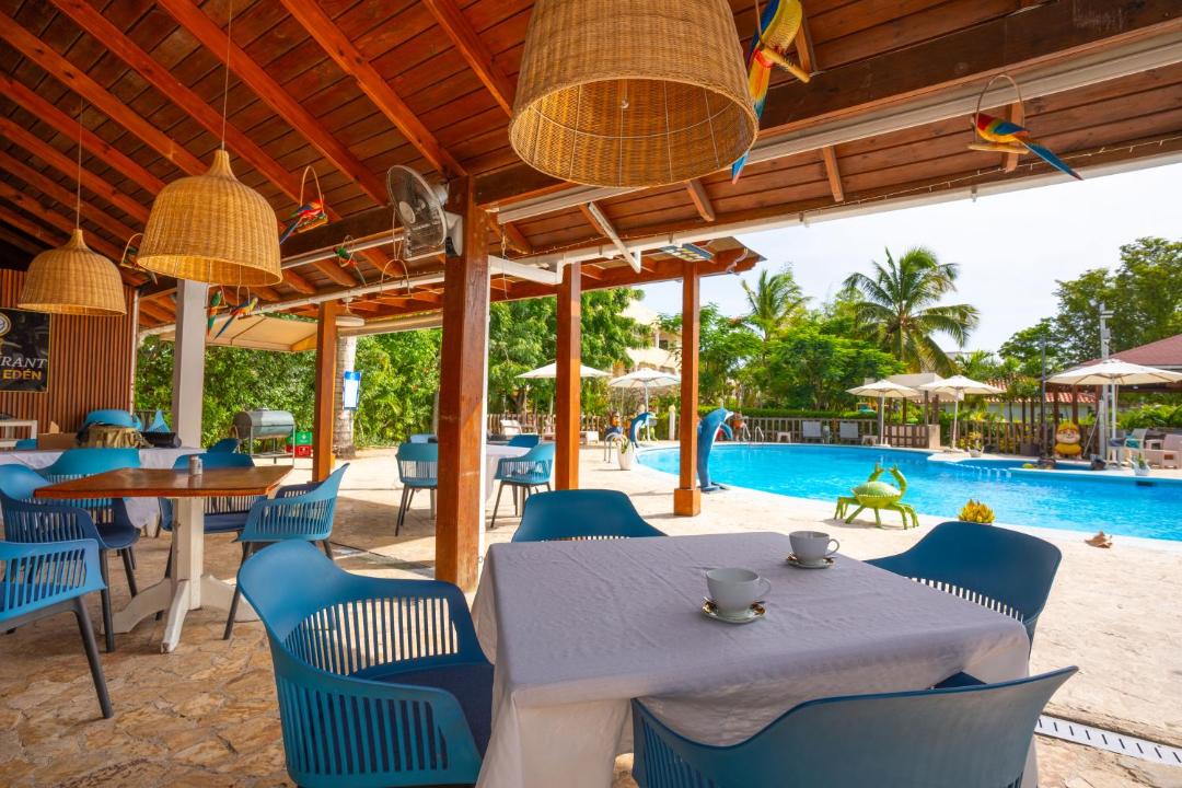 Photo of Others in Dominicus