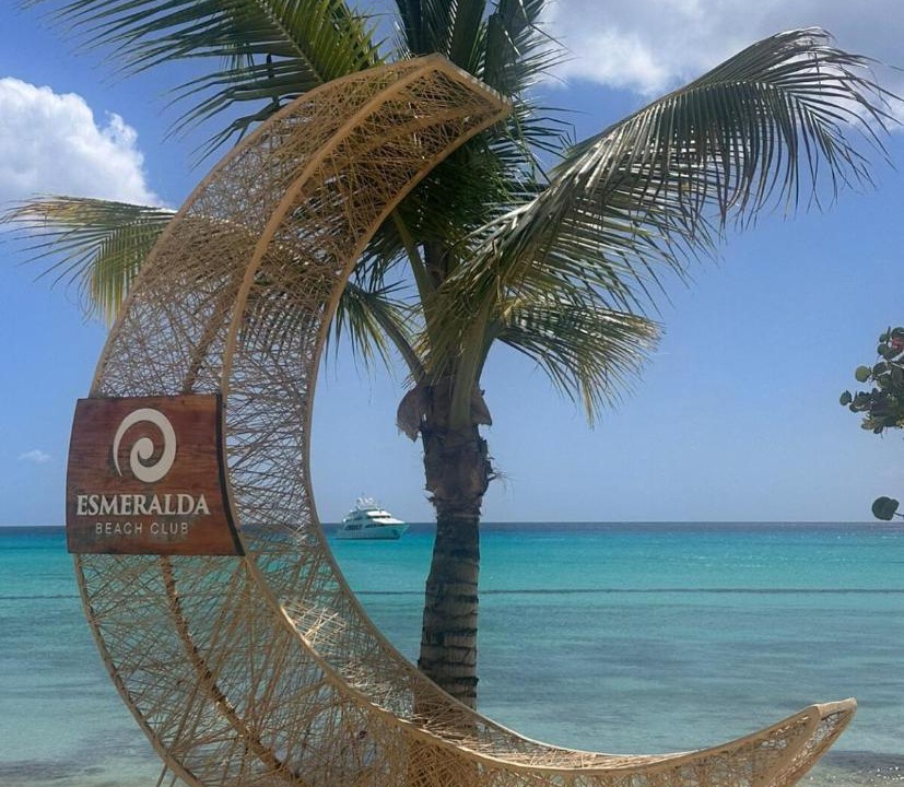 Photo of Others in Dominicus