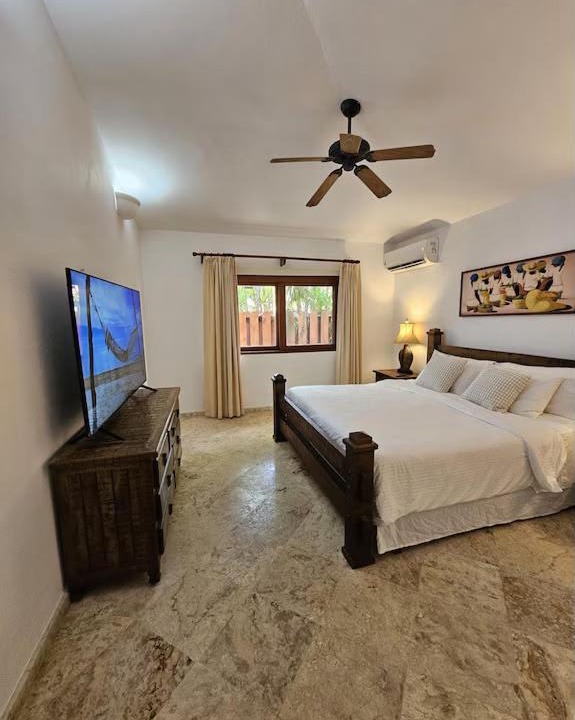 Photo of Bedroom in Los Altos