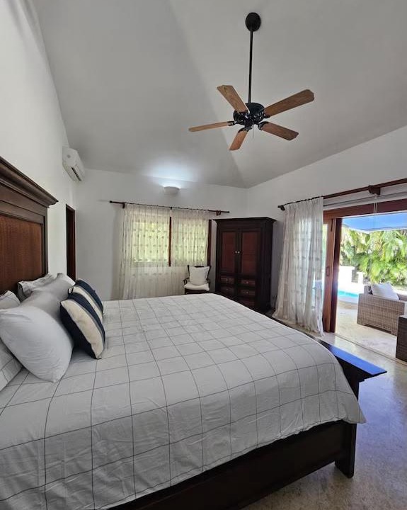 Photo of Bedroom in Los Altos