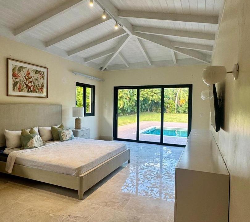 Photo of Bedroom in Los Altos