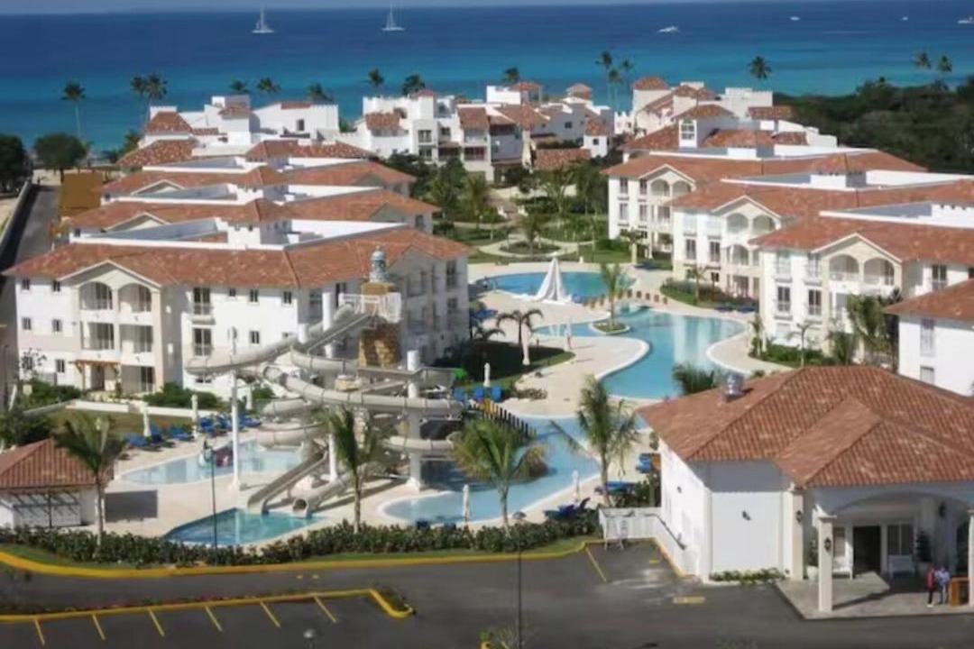 Photo of Others in Dominicus