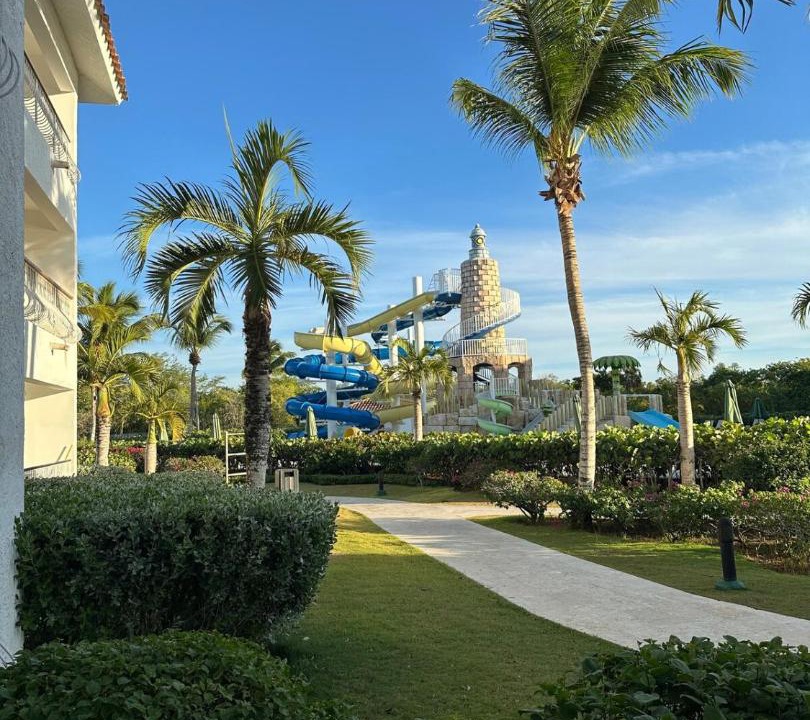 Photo of Others in Dominicus