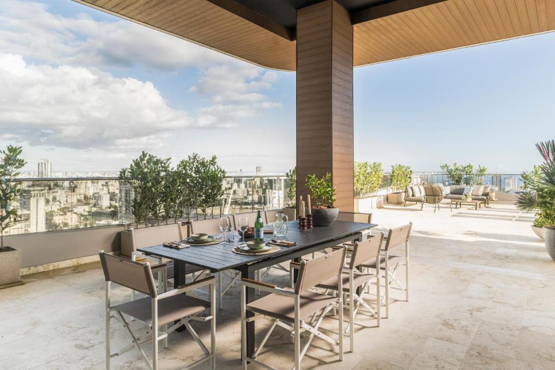 Photo of Patio Balcony in Yolanda Morales