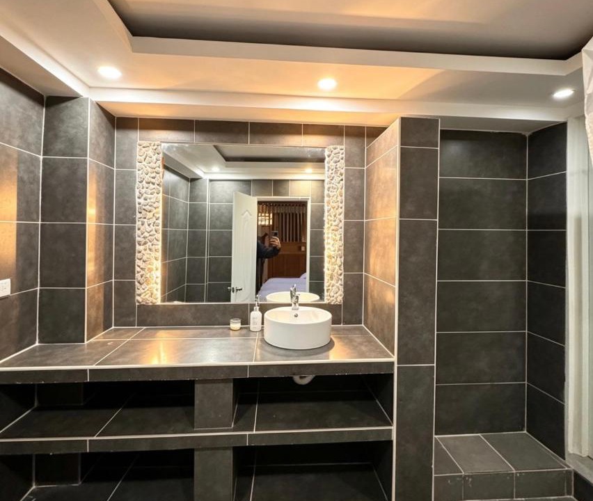Photo of Bathroom in El Callejon