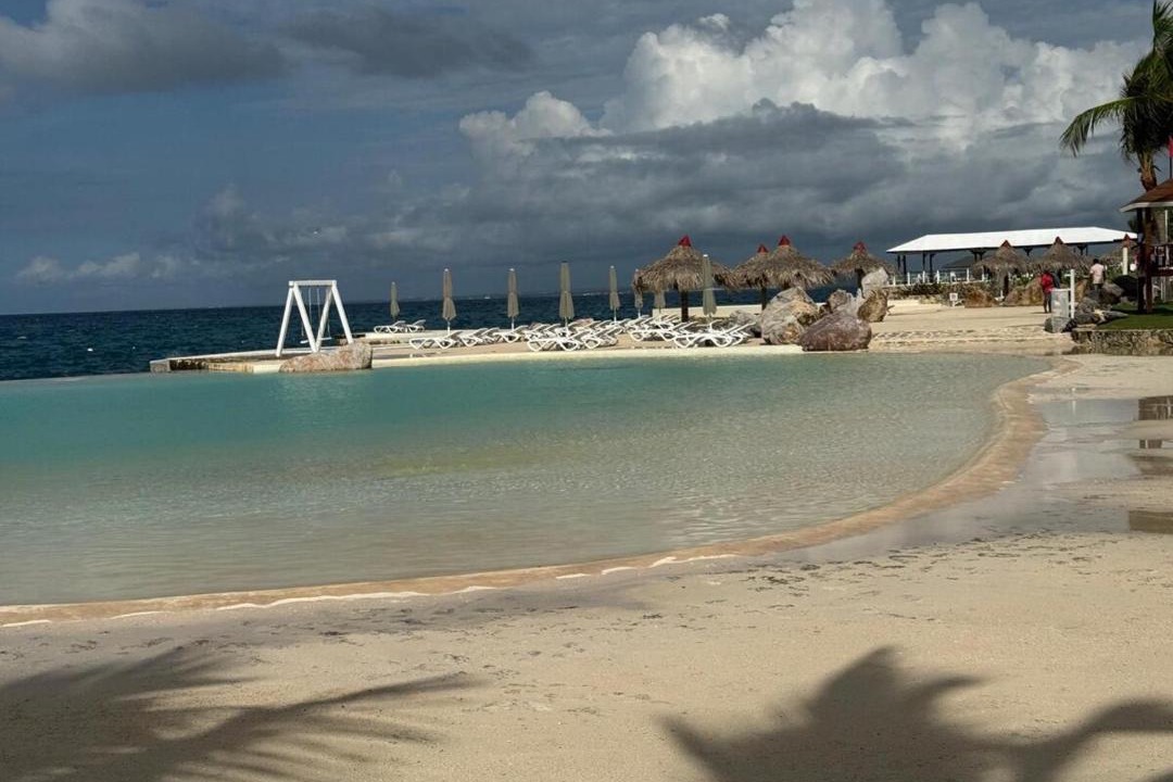 Photo of Others in Dominicus
