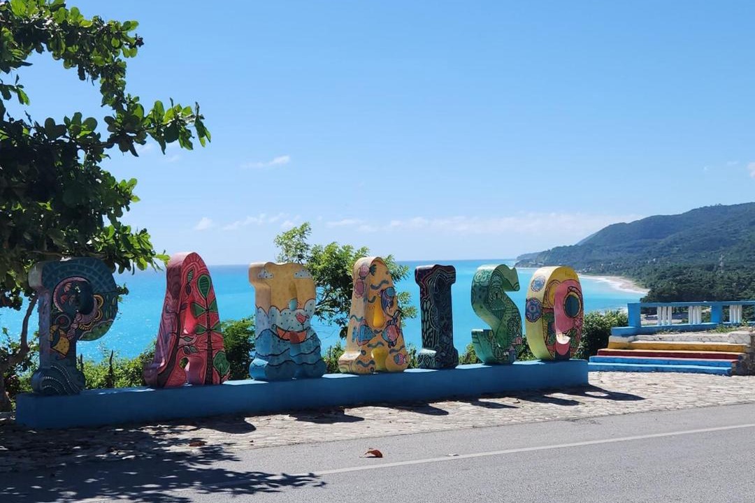 Photo of Others in Paraiso