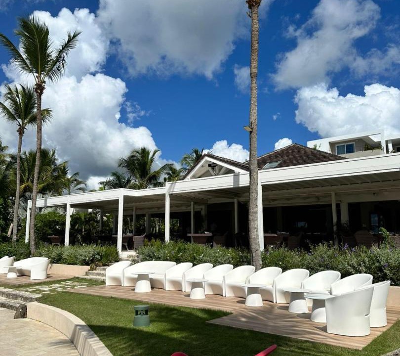 Photo of Others in Dominicus