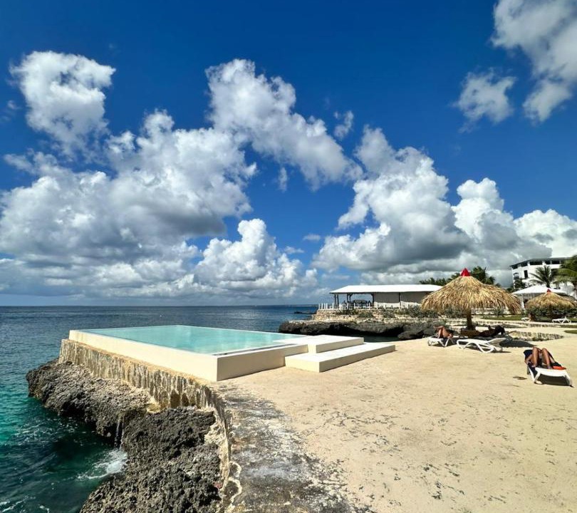 Photo of Others in Dominicus