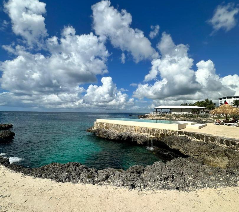 Photo of Others in Dominicus