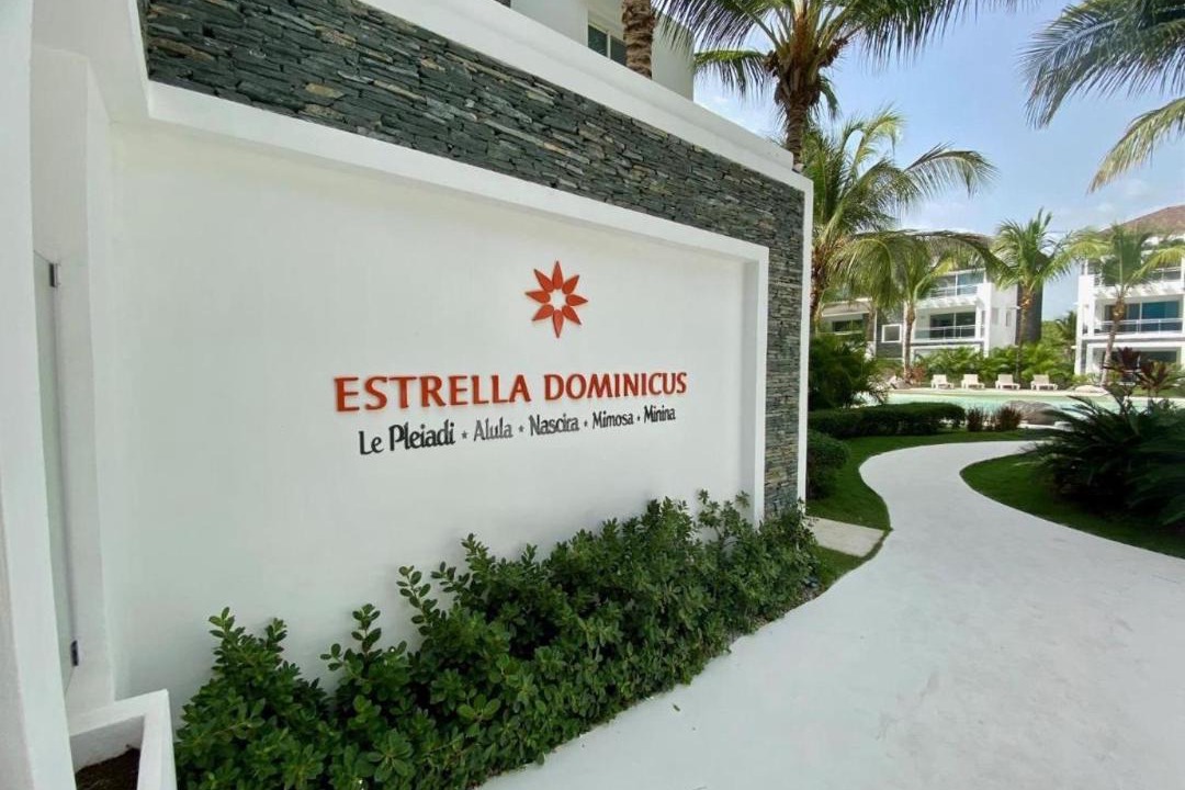 Photo of Others in Dominicus