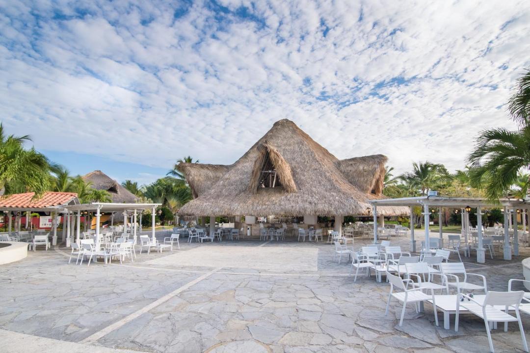 Photo of Others in Dominicus