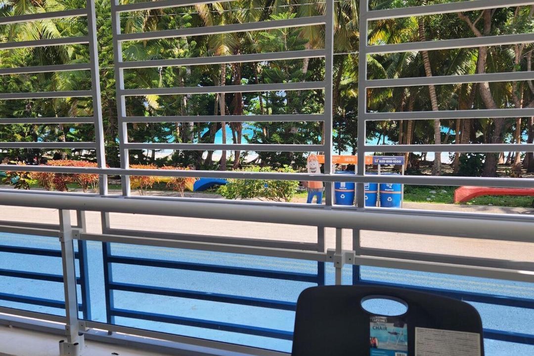 Photo of Others in Paraiso